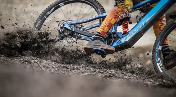 Bicimax reveals official KMC distribution